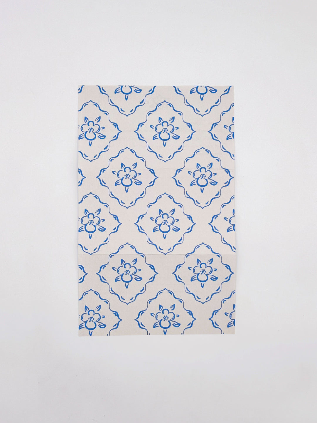 Mom, I Want You to Know: Letters to Share Your Love, Memories, and Heart With Her